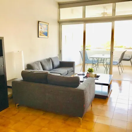 Tsimintia Apt 38 * Larnaca