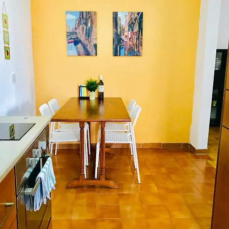 Tsimintia Apt 38 Lägenhet